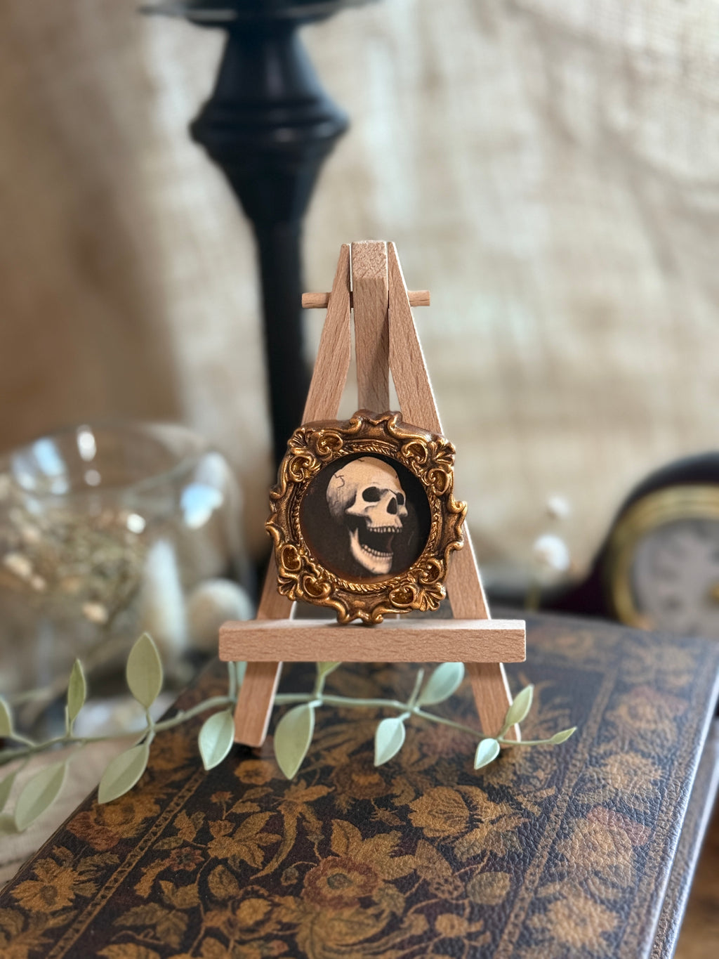 Tiny Laughing Skull - Painting